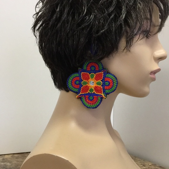 Embroidered Indian Earrings . - Picture 2 of 5